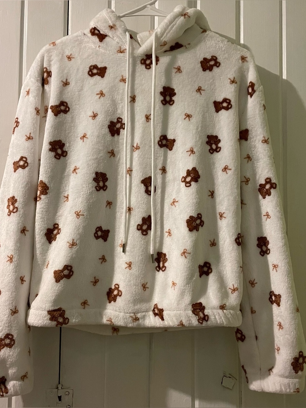 ANGEL CULT fluffy pullover hoodie-medium like new
